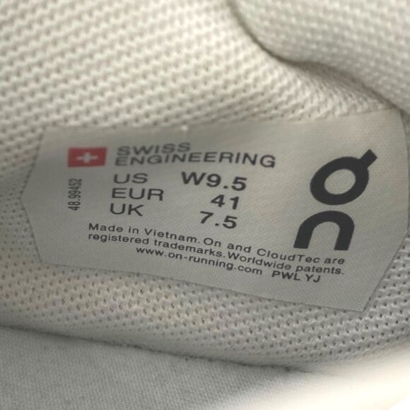 On Cloud Running The Roger Advantage White Sneaker Women's 9.5 Casual - Picture 10 of 12